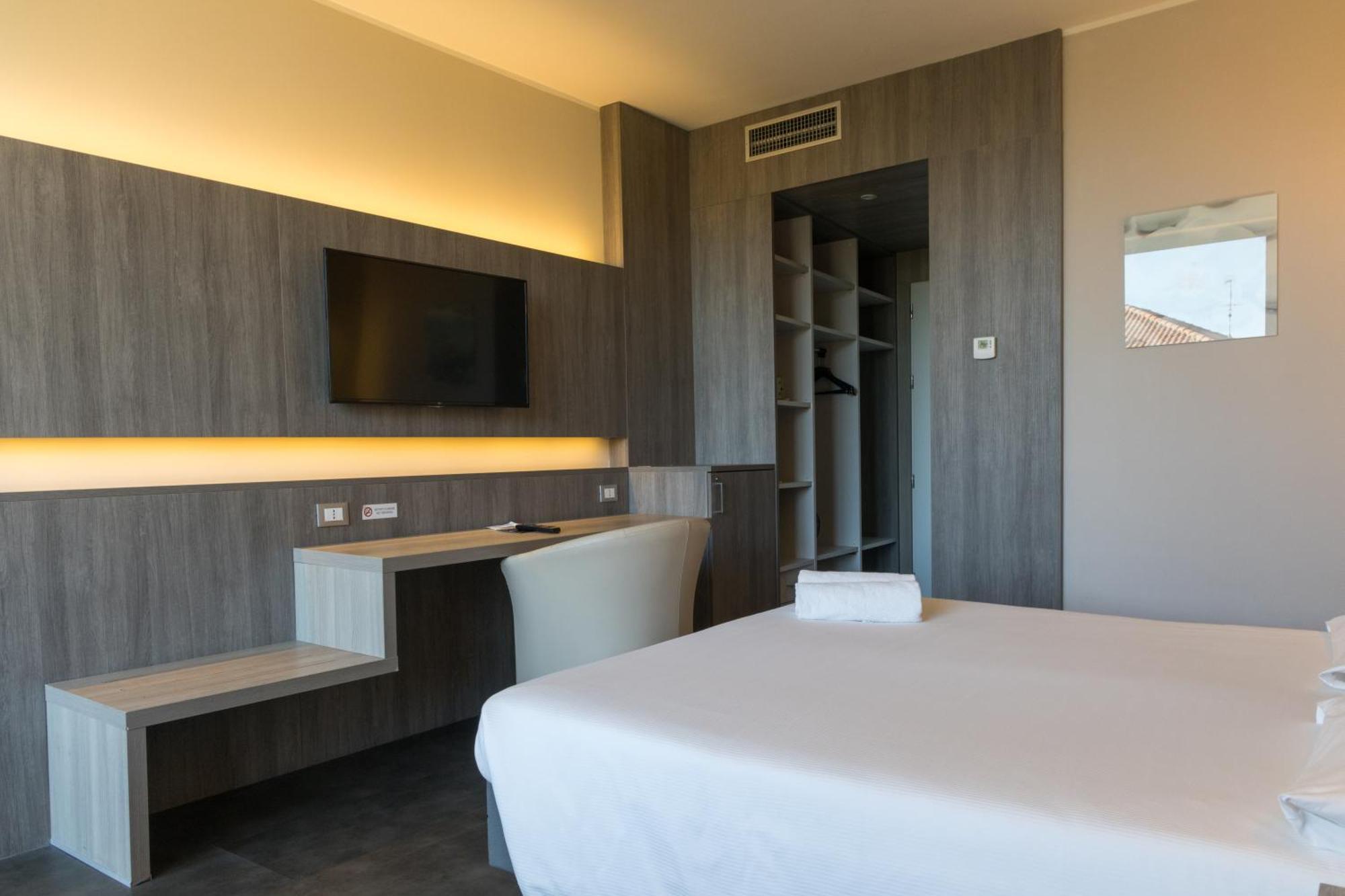 Poggio Hotel อาเรนซาโน ภายนอก รูปภาพ